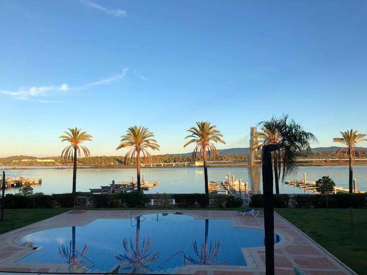 Charming Apartment In Estombar With Private Pool. Buitenkant foto