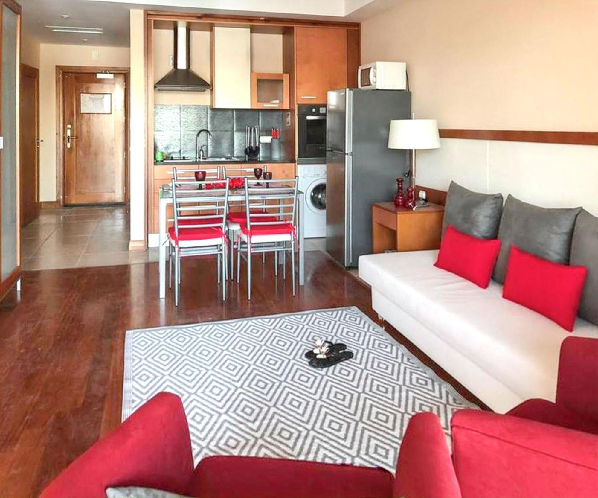 Charming Apartment In Estombar With Private Pool. Buitenkant foto