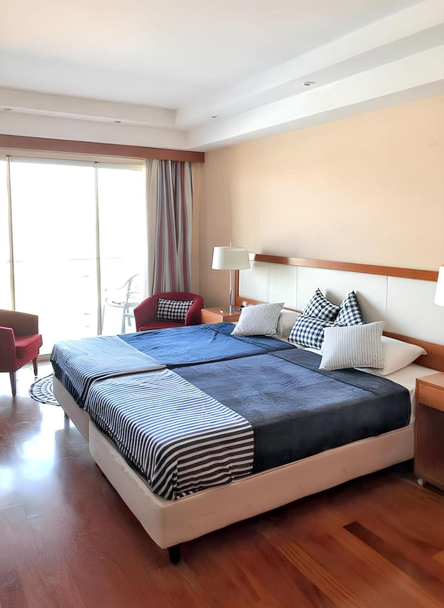 Charming Apartment In Estombar With Private Pool. Buitenkant foto